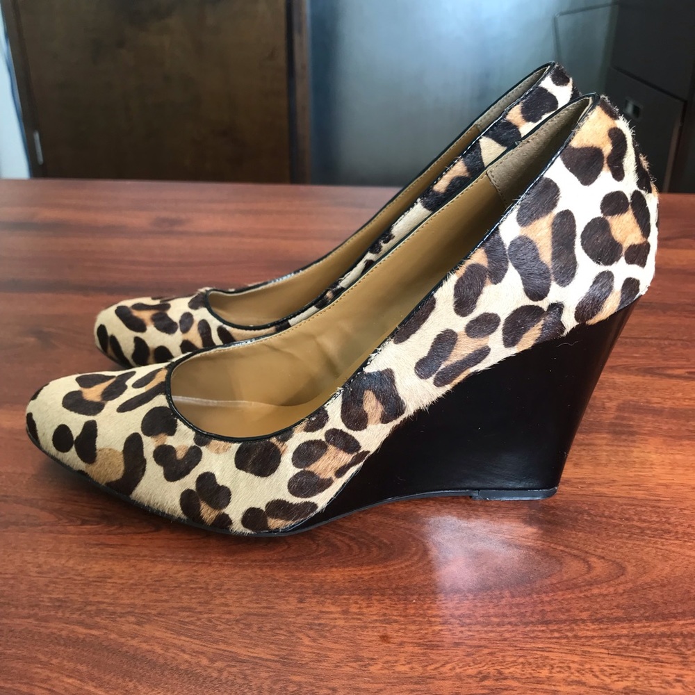 Leather animal hair wedge